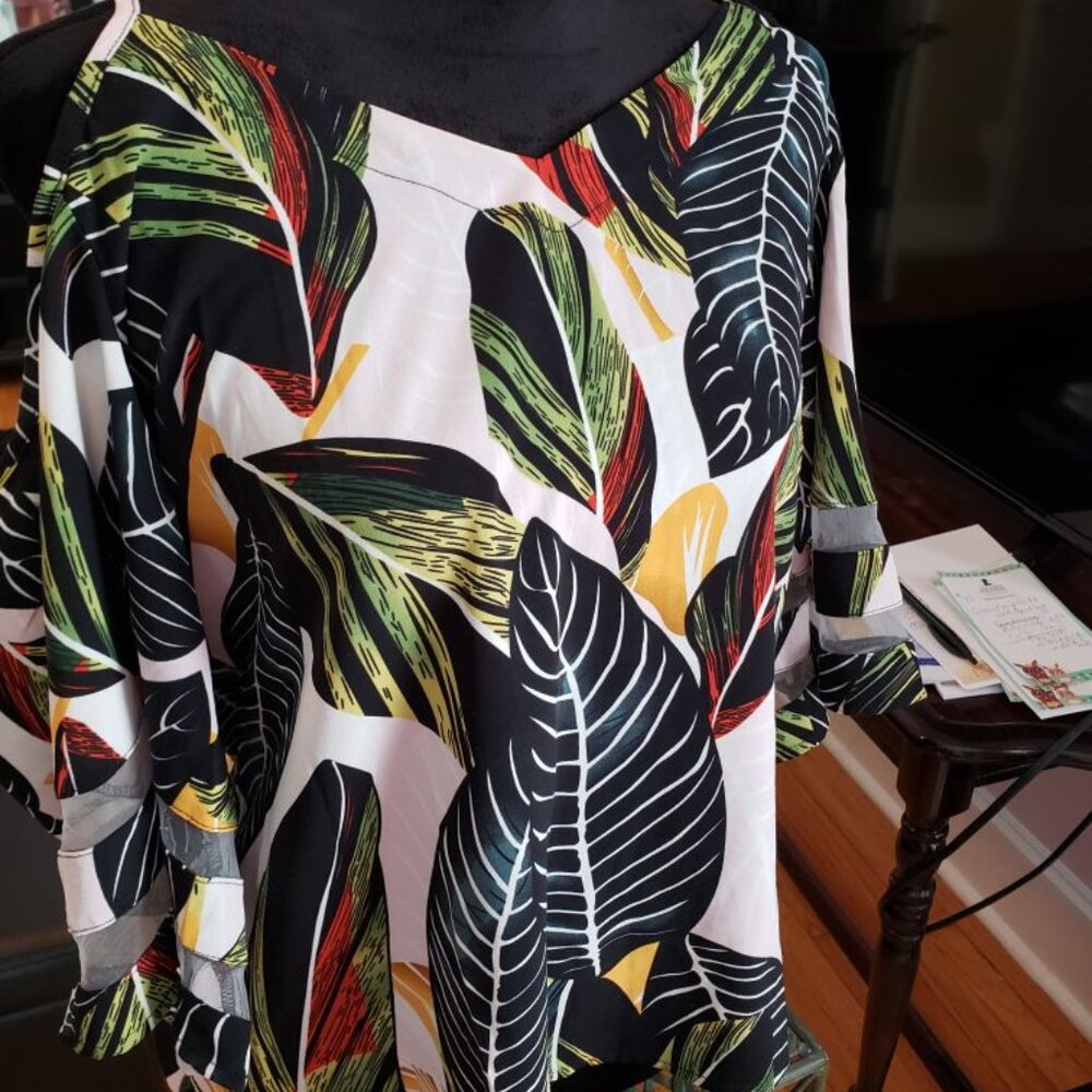 Tropical Top - Picture 2 of 4